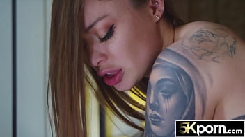 Gadis Rusia Seksi Misha Maver Siap Menghibur Dengan Tubuh Menggoda