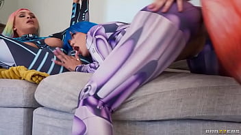 Siap Tembak: Kali Roses Dan Charli Phoenix Dibuat Tak Berdaya Di Brazzers – Masuk Kode Xvpromo Untuk Diskon Eksklusif