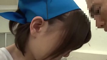 Pembantu Jepang Yang Menggoda Dengan Tubuh Seksi