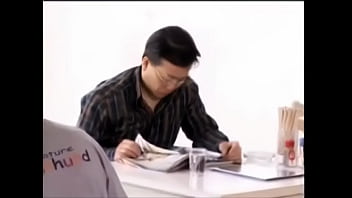 Koki Restoran Cina Yang Menggoda Dengan Keahlian Memasak Yang Memuaskan