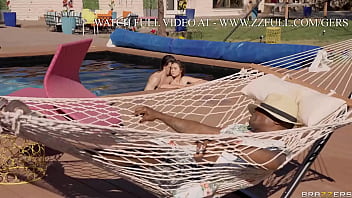 Bergoyang Di Atas Hammock Bersama Jessie Rogers, Nikmati Adegan Panasnya Di Brazzers