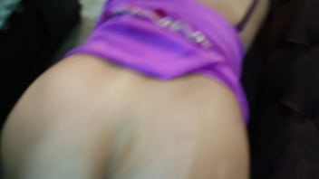 Ibu Tiri India Yang Seksi, Desi, Memberi Kejutan Panas Untuk Vivek Di Hari Ulang Tahunnya Dengan Bisikan Mesra Dalam Bahasa Hindi