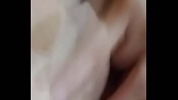 Milf Indonesia Yang Sedang Horny Meremas-raba Tubuhnya Di Depan Kamera Hingga Memancarkan Banyak Cairan Kenikmatan