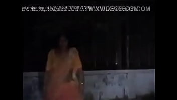 Tante Desi Yang Menggoda Dan Penuh Nafsu
