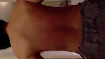 Istri Tionghoa Berbagi Ranjang Dengan Pelacur