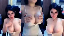 Gadis Imut Babyferiosa Pengen Dihujani Sperma Panas