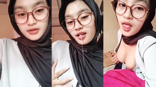Ukhti Berhijab Cantik Yang Paling Jago Bikin Napsu Bergelora