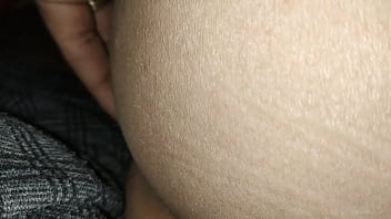 Istri Desi Yang Menggoda