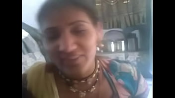 Gadis Rajsthani Yang Menggoda Dengan Goyangan Pinggulnya