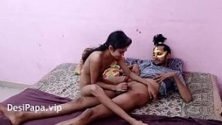 Gadis Kurus India Pertama Kali Anal Dengan Suara Hindi Yang Jelas Dan Menggoda