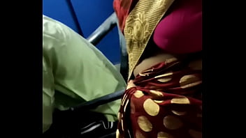 Mata-mata Ibu Desi Yang Menggoda
