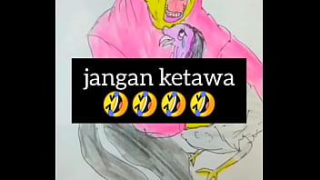 Gadis Montok Tertawa Penuh Gairah