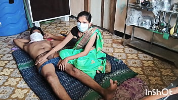 Bhabhi Shivani Dari Kampungku Bergoyang Dalam Sari Hijau Yang Menggoda.