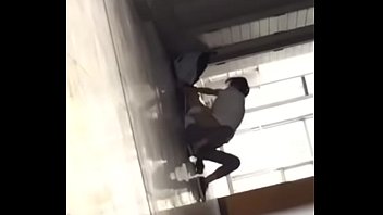 华师走廊激情缠绵