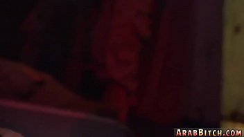Wanita Arab Dan Pelacur Perut Seksi Di Rumah Bordil Afganistan!