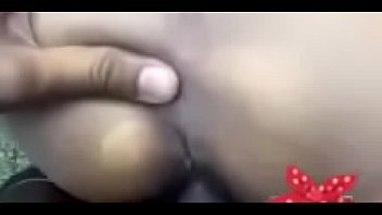 Pantat Seksi Desi Yang Menggoda