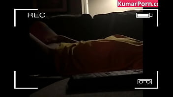 Gadis Tiongkok Bugil Masturbasi Di Kamera Tersebar Akibat Peretasan