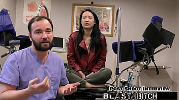 Zoe Lark Dibanjiri Sperma Di Celah Basahnya