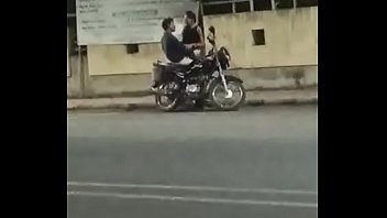 Gadis India Di Navsari, Kaliawadi, Tampil Menggoda Di Jalan Umum