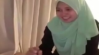 Gadis Hijab Pakistan Menggoda Dosennya Hingga Ranjang