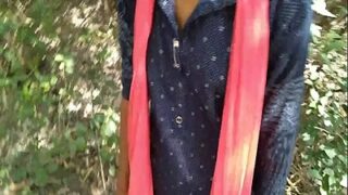 Nafsu Liar Mahasiswi Genit Di Tengah Hutan Belantara