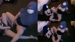 Tante Berjilbab Saling Menusuk Vagina