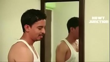 Desi Bhabi Panas Menggoda Dengan Nafsu Yang Membara