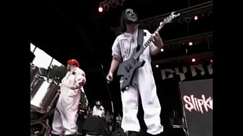 Goyang Liar Slipknot 1999: Panggung Penuh Nafsu Dan Keringat