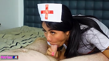 Perawat Thailand Menggoda Menghisap Kontol Sampai Keluar Air Mani