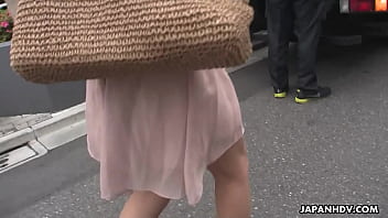 Gadis Jepang Tomomi Matsuda Digelitik Jari Tanpa Sensor