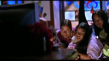 Gadis Nakal Nonton Mms – Adegan Panas – Zehreeli Nagin [2012] – Dub Hindi
