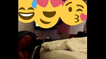 Istri Desi Menggoda Cowok Tukang Kabel Dengan Godaan Panas