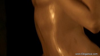 Ratu Tari Milf India Yang Menggoda Dan Menggairahkan