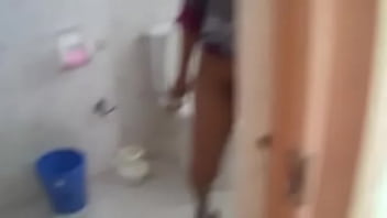 Pasangan India: Suara Erotis Dan Adegan Anal Yang Menggoda