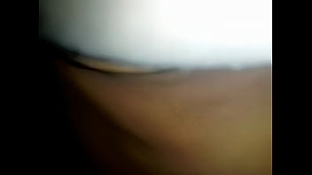 Malam Pertama Yang Panas, Vagina Terlalu Sempit Dengan Suara Hindi Yang Menggoda