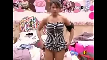 Model India Yang Menggoda Dan Penuh Gairah