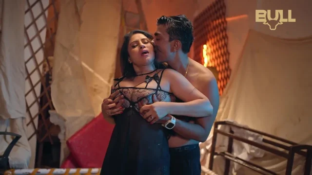 Ganti Chadar 2025: Adegan Panas Dengan Si Banteng Di Seri Web Xxx Hindi Episode 4