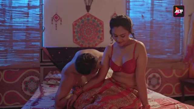 Kiski Chudai Hogi Pehle? Dekho Rangeen Kahaniyan 2025 Ka Pehla Xxx Web Episode