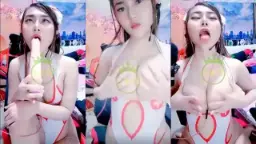 Tante Cantik Kesepian Main Dildo Raksasa Sampai Klimaks