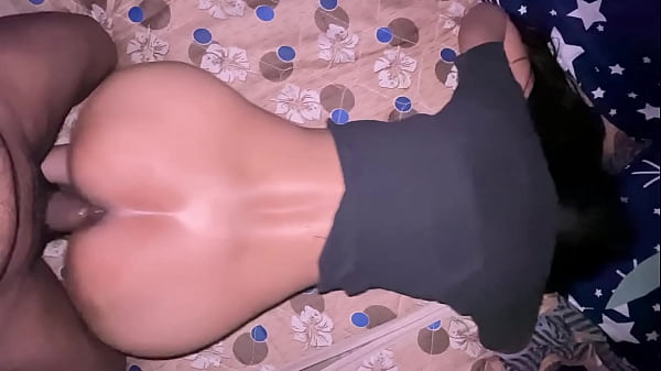 Tuan Besar Menggunduli Memek Pembantu India