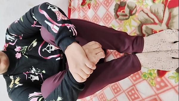 Pinky India Yang Seksi Digoyang Pantatnya Dengan Nafsu