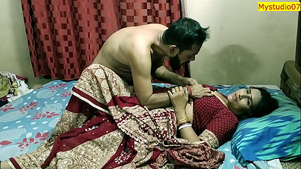 Bokep India: Bhabhi Mesum Ngentot Sama Teman Dekat Suami, Suara Desahan Merdu!