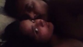 Pasangan India Bercinta Liar Di Rumah, Adegan Panas Penuh Gairah