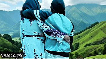 Istri Berjilbab Nakal Selingkuh Saat Suami Asyik Liburan Di Bali Dengan Gebetan, Sampai Nekat Telan Cairan Lelaki Hidung Belang.