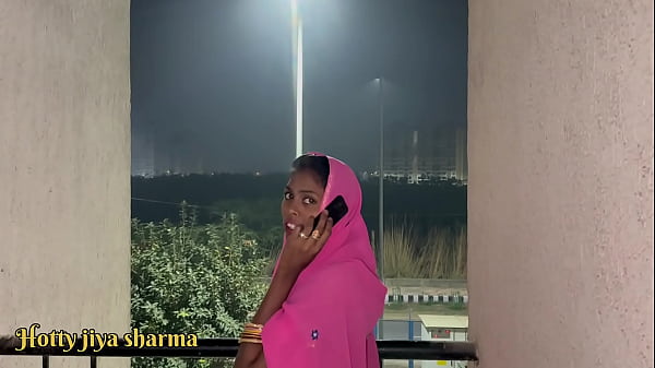 Saat Ayah Tiri Pergi, Anak Tiri Goyang Ibu Tiri Berpantat Besar Dan Memeknya Di Malam Karwa Chauth