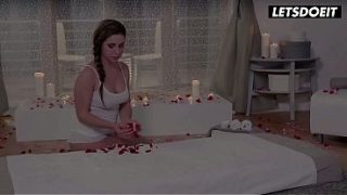 Pijat Spesial Hari Kasih Sayang Dari Gadis Rusia Berpayudara Besar – Letsdoeit