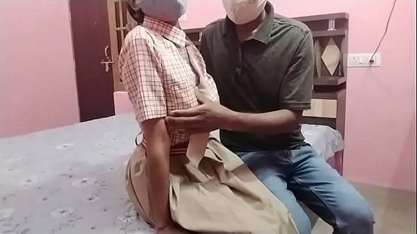 Video Mesum Gadis Sekolah India Di Luar Ruangan Dengan Suara Hindi