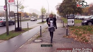 Deutsch-türkin Teen Wird Auf Der Straße Zu Einem öffentlichen Sexabenteuer Abgeschleppt