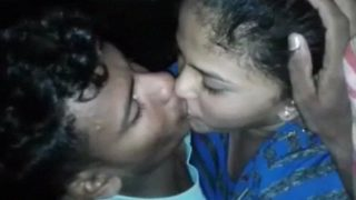 Pasangan Muda Tetangga India Bercinta Cepat Dan Panas