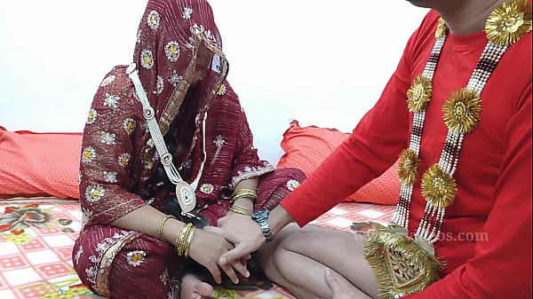 Malam Pertama Pernikahan, Suami Garuk-garuk Memek Perawan Istri Sampai Erang-erang